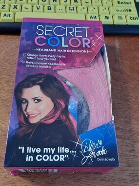 NEW BOX ! Demi Lovato Secret Color Hair Extensions Pink
